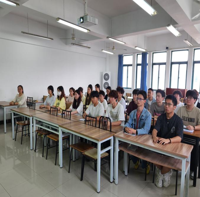 学生,贺教授讲课